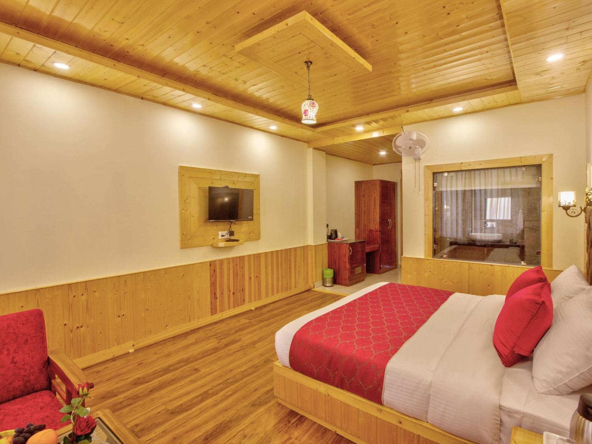 Hotel Swastik Grand Manali Exterior foto